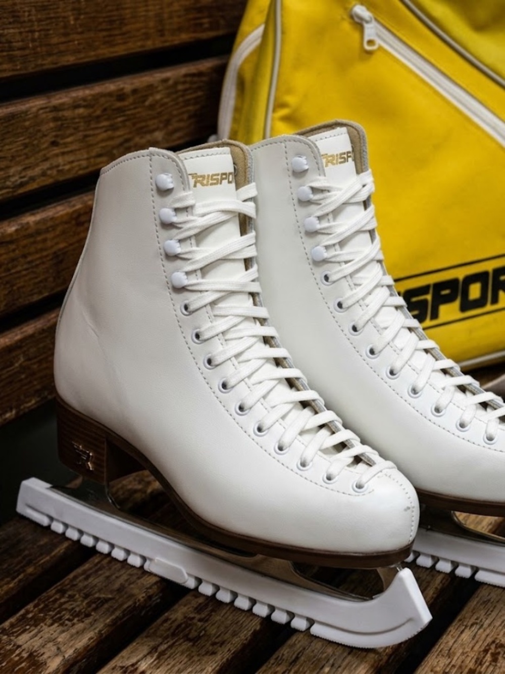 RISPORT Made in Italy Figure Skates  Size 38 ( 7 - 7.5) With Carry Bag